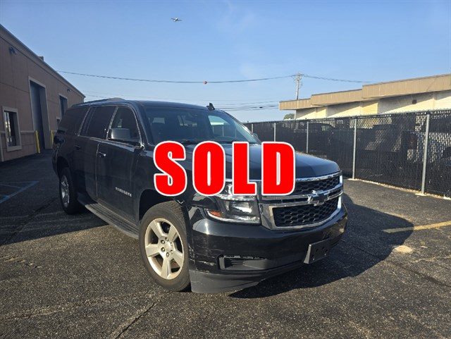 2018 Chevrolet Suburban LT 4WD photo