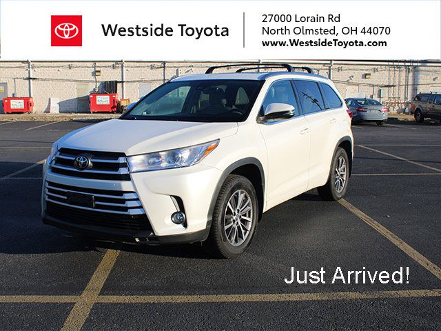 2018 Toyota Highlander XLE AWD photo