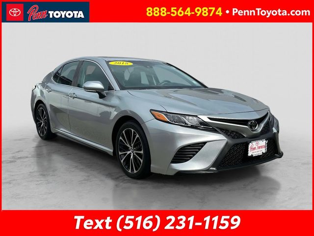 2018 Toyota Camry SE FWD photo