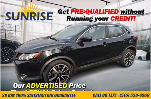 2017 Nissan Rogue Sport SL AWD photo