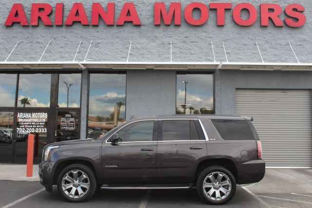 2018 GMC Yukon SLE 4WD photo