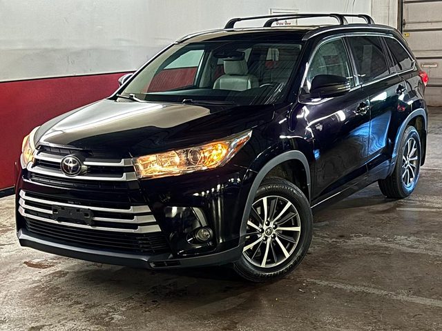 2018 Toyota Highlander XLE AWD photo