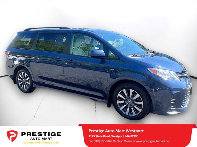 2018 Toyota Sienna LE AWD photo