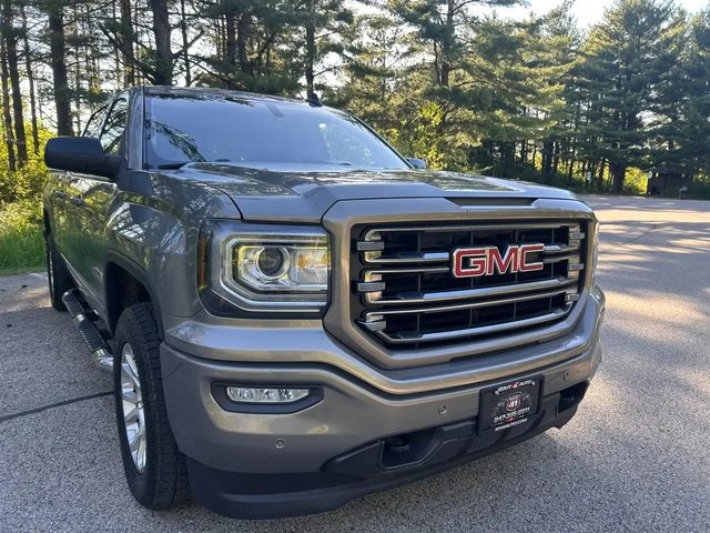 2017 GMC Sierra 1500 SLT 4WD photo