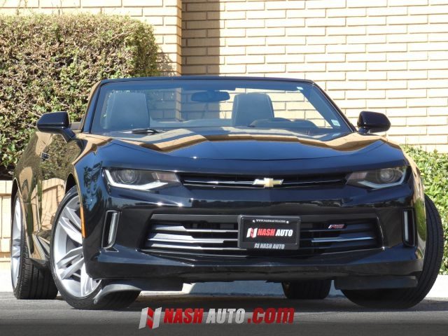 2017 Chevrolet Camaro 1LT RWD photo