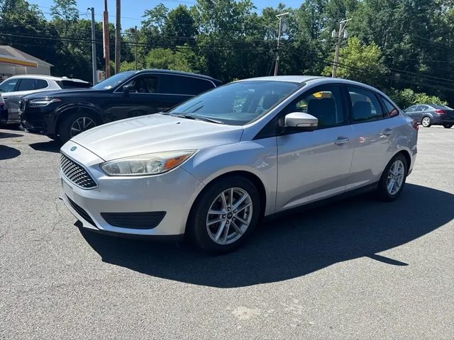 2016 Ford Focus SE FWD photo