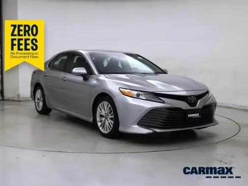 2018 Toyota Camry XLE FWD photo