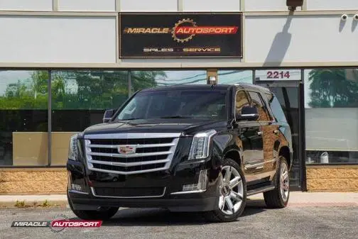 2018 Cadillac Escalade Luxury 4WD photo