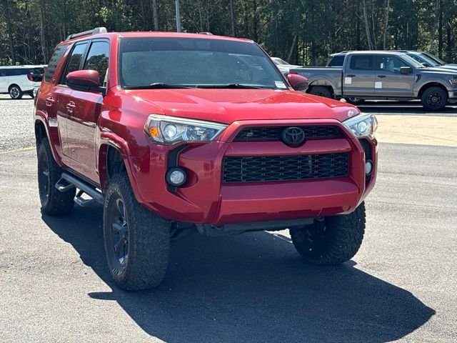 2018 Toyota 4Runner SR5 4WD photo