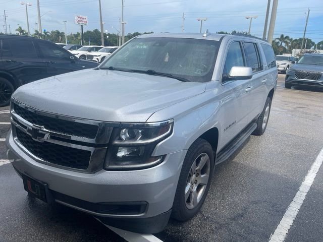 2018 Chevrolet Suburban LT 4WD photo