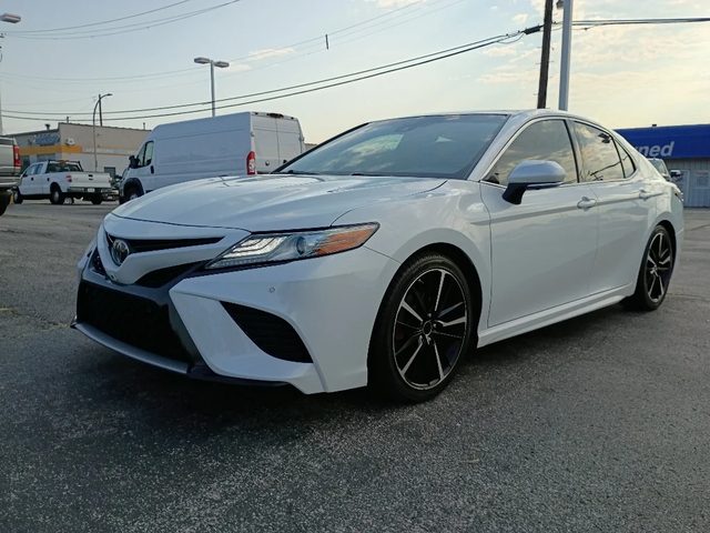 2018 Toyota Camry XSE V6 FWD photo
