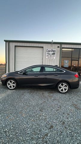 2017 Chevrolet Cruze Premier FWD photo