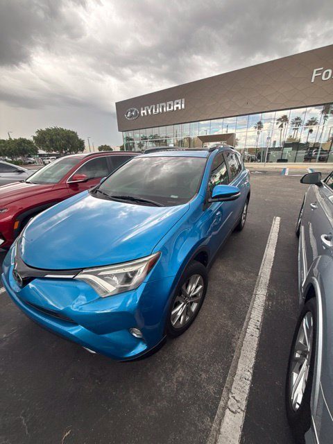 2018 Toyota RAV4 Limited FWD photo
