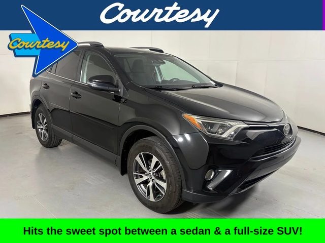 2018 Toyota RAV4 XLE AWD photo
