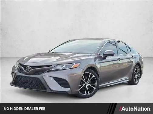 2018 Toyota Camry SE FWD photo