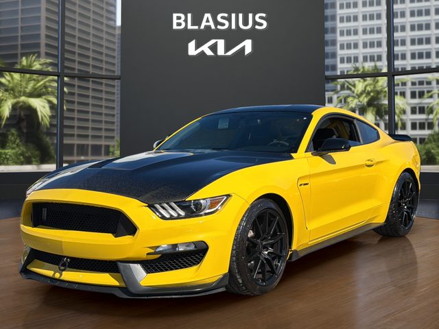 2017 Ford Mustang Shelby GT350 RWD photo