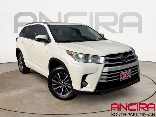 2018 Toyota Highlander XLE FWD photo