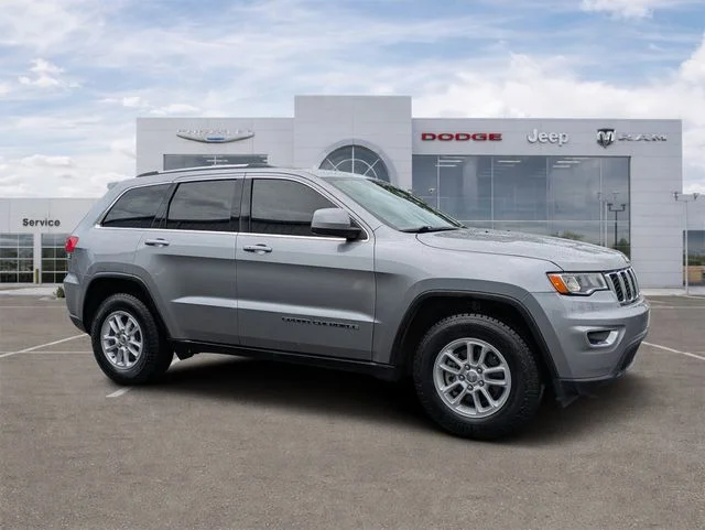 2018 Jeep Grand Cherokee Laredo E RWD photo