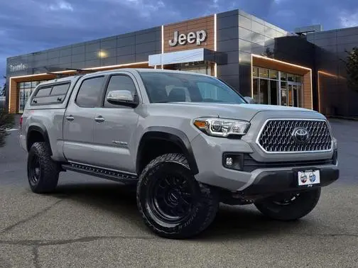 2018 Toyota Tacoma SR5 4WD photo