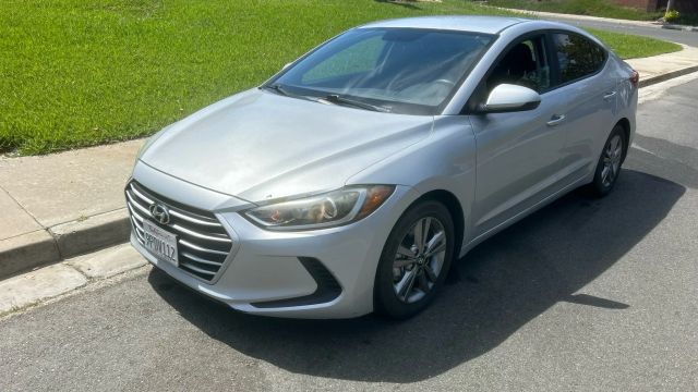 2018 Hyundai Elantra SEL FWD photo