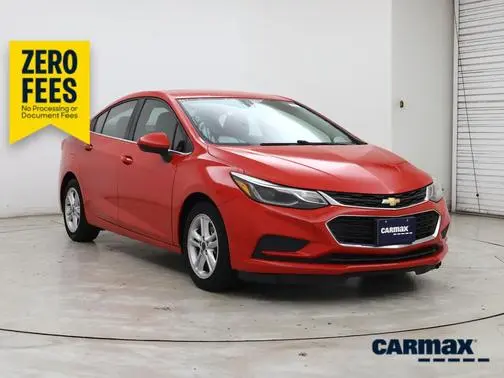 2017 Chevrolet Cruze LT FWD photo