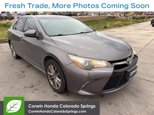 2017 Toyota Camry SE FWD photo