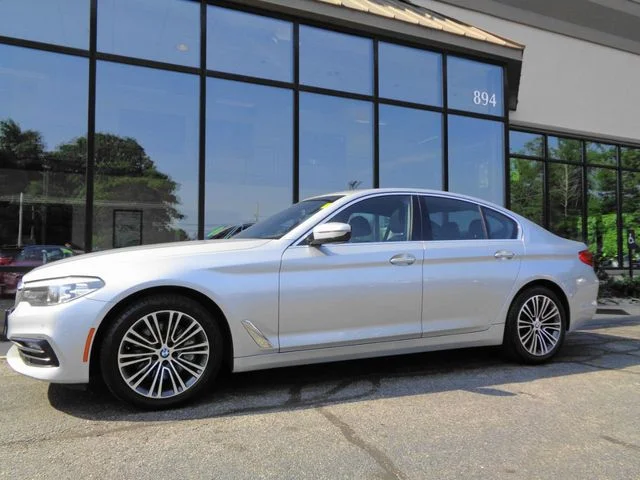 2018 BMW 5 Series 530i xDrive AWD photo