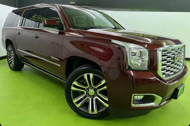 2018 GMC Yukon XL Denali 4WD photo