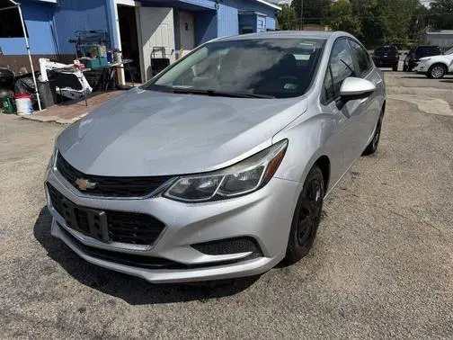2018 Chevrolet Cruze LS FWD photo