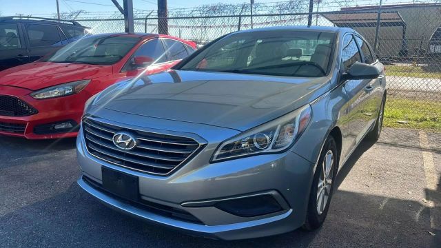 2017 Hyundai Sonata 2.4L FWD photo