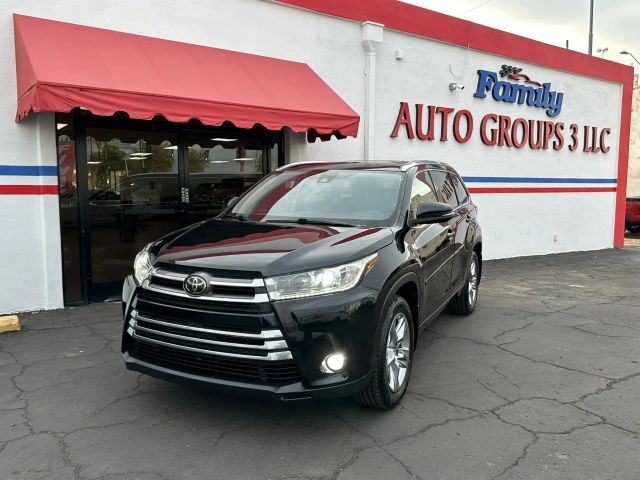 2018 Toyota Highlander Limited AWD photo