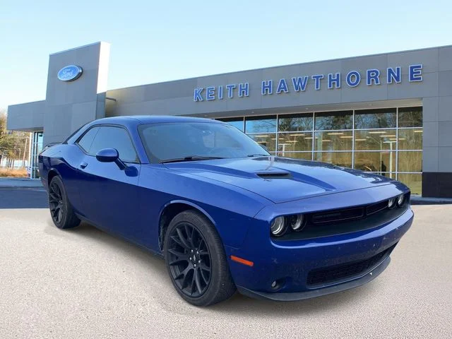 2018 Dodge Challenger SXT Plus RWD photo