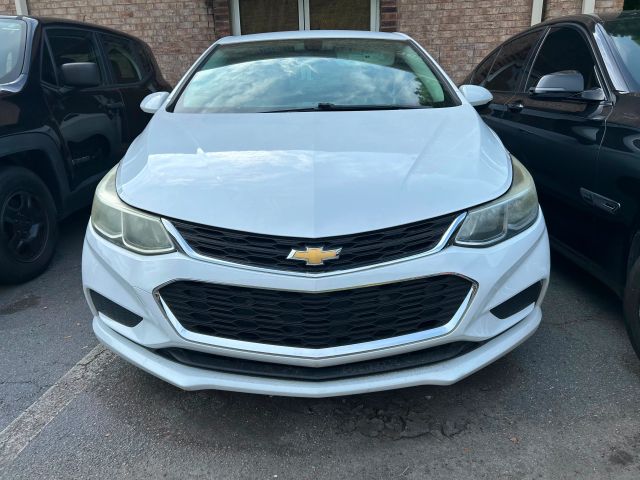 2018 Chevrolet Cruze LS FWD photo