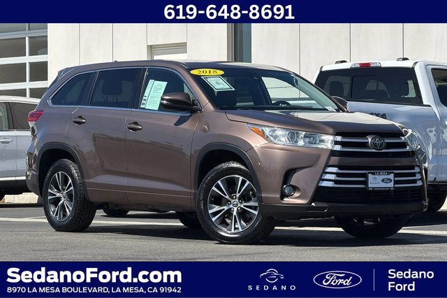 2018 Toyota Highlander LE Plus FWD photo