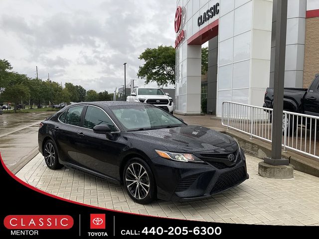 2018 Toyota Camry SE FWD photo