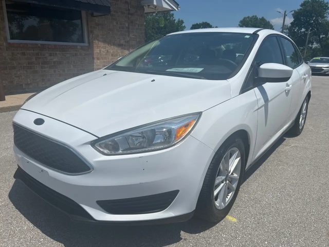 2018 Ford Focus SE FWD photo