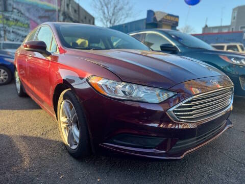 2018 Ford Fusion SE FWD photo