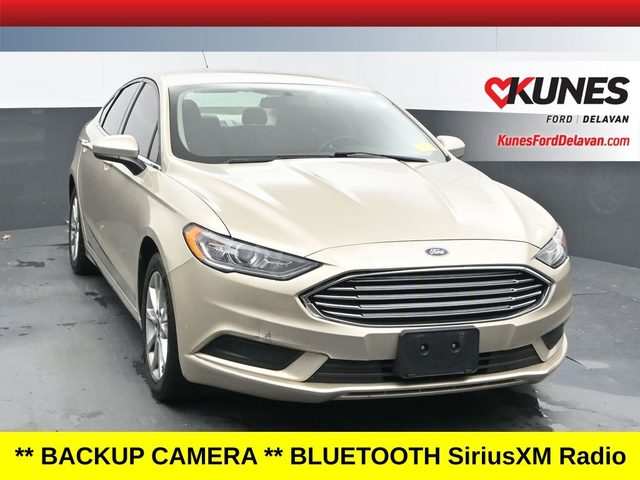 2017 Ford Fusion SE FWD photo