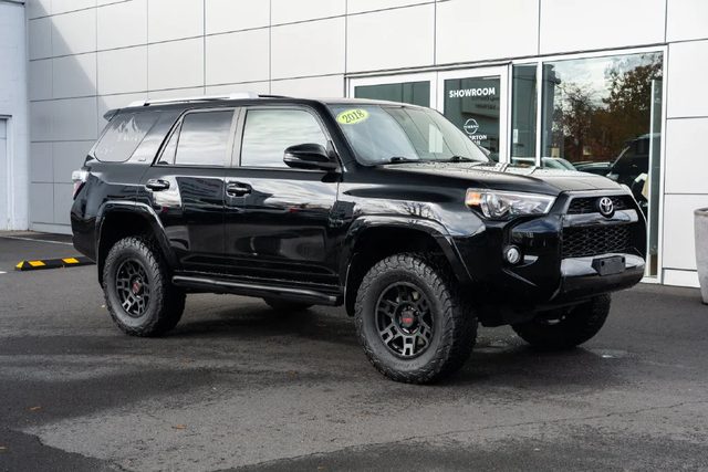 2018 Toyota 4Runner SR5 Premium 4WD photo