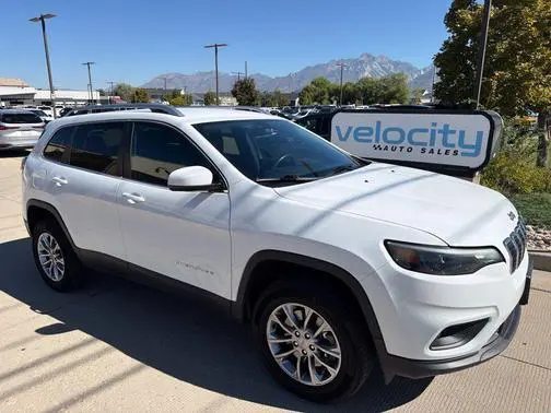 2019 Jeep Cherokee Latitude Plus 4WD photo