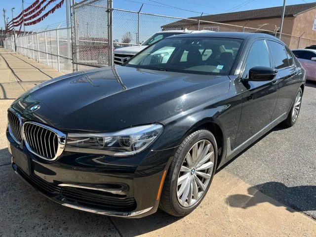 2018 BMW 7 Series 740i xDrive AWD photo