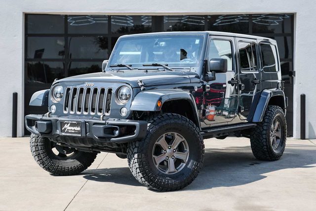 2018 Jeep Wrangler Unlimited Golden Eagle 4WD photo