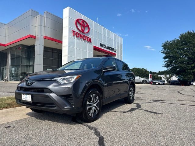 2018 Toyota RAV4 LE FWD photo