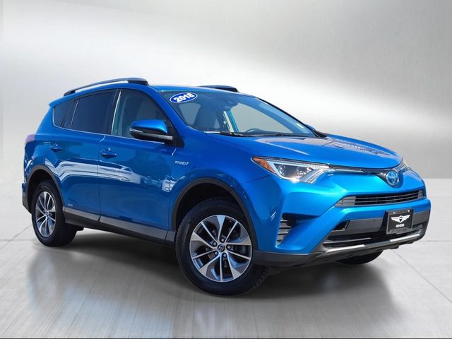 2018 Toyota RAV4 Hybrid LE AWD photo