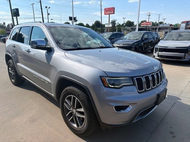 2017 Jeep Grand Cherokee Limited 4WD photo