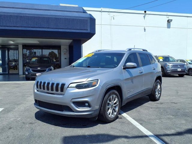2019 Jeep Cherokee Latitude Plus FWD photo