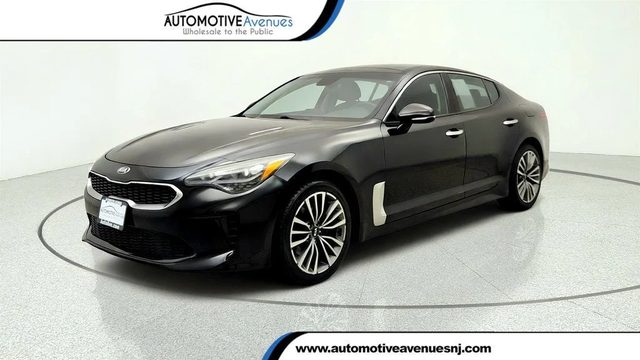 2018 Kia Stinger Premium AWD photo