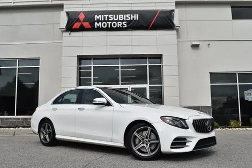 2018 Mercedes-Benz E-Class E 300 AWD photo