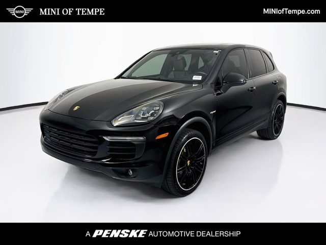 2016 Porsche Cayenne S E-Hybrid AWD photo