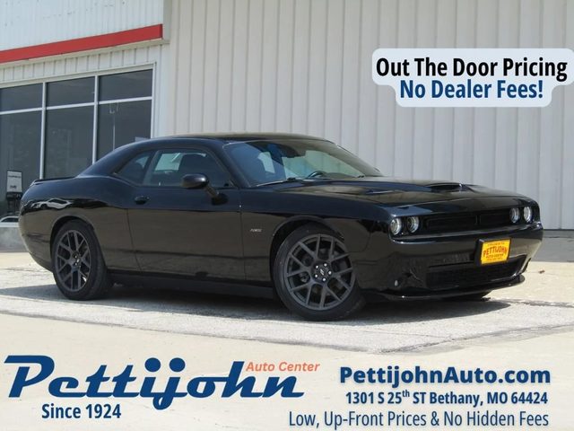 2018 Dodge Challenger R/T RWD photo